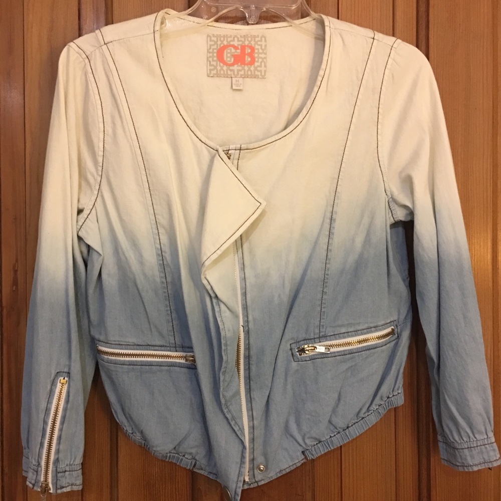 Gianni Bini crop faded denim jacket